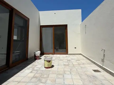 Depto Tipo Casa en Venta al Noreste