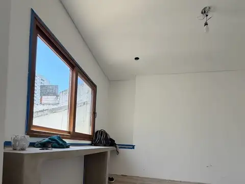 Depto Tipo Casa 5 ambientes con 3 baños