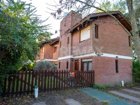 VENTA COMPLEJO DE DUPLEX EN PINAMAR - 4 UNIDADES