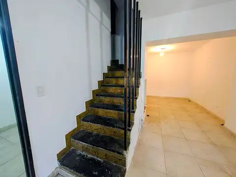 Depto Tipo Casa en Venta en Ramos Mejía, USD 75.000