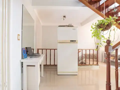 Casa en Venta con 6 cocheras