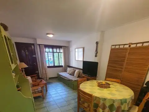 Depto Tipo Casa en Venta con 1 cocheras