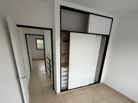 Departamento en Alquiler en Pablo Podesta, $ 700.000