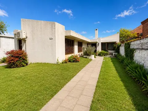 OPORTUNIDAD VENTA CASA 5 AMBIENTES EN MERLO