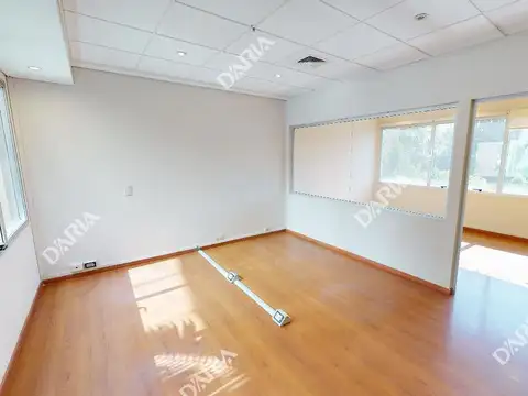 Oficina en venta y alquiler en San Isidro.