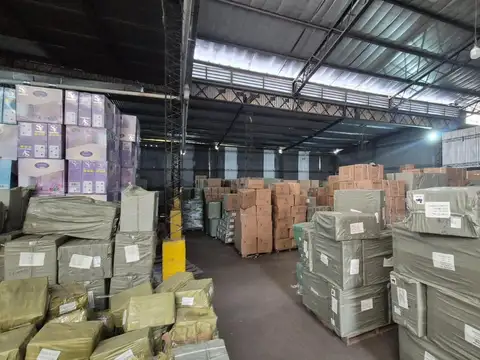 Galpon en Venta 127  mts Fondo