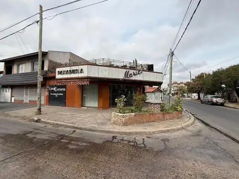 Venta de casa con local comercial ideal inversor