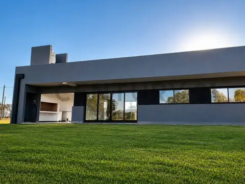 Casa en venta en La Plata de 3 dormitorios en Fincas La Soñada