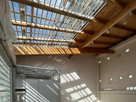 Oficina 2 ambientes con 1 baño