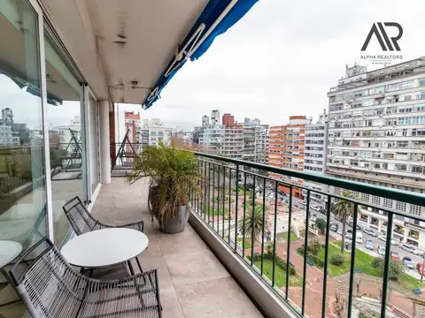 Departamento 8 ambientes con 4 baños