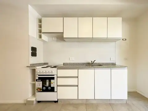 VENTA MONOAMBIENTE CON DOBLE BALCÓN,ZONA BARRACAS