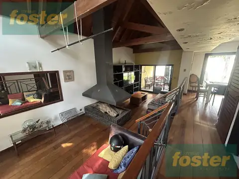 Casa en Venta con 2 cocheras