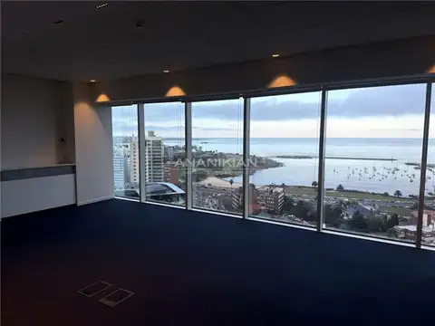 OFICINA en Pocitos, Montevideo