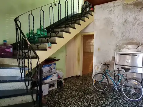 ESPORA 4700, Piso pb
