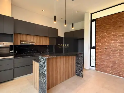 Casa en Venta en Luján de Cuyo, USD 285.000