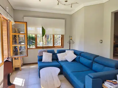 VENTA de Casa en Villa Bosch con Gran Parque, Piscina y Quincho