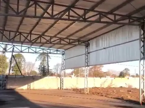 Avenida Calchaquí esquina calle 19 100