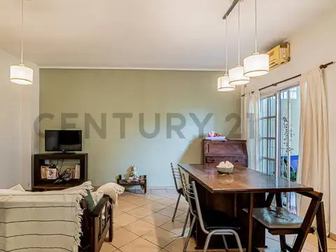 Departamento en Venta en Los Hornos, USD 65.000