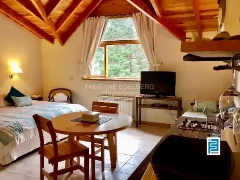 VENTA amplio Monoambiente amueblado en Las Golondrinas - con pileta climatizada INT-OUT - San Martín