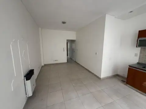 Depto Tipo Casa en Alquiler de 2 ambientes