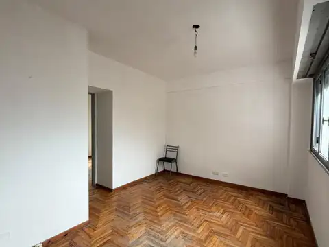 Departamento en Alquiler en Once, $ 650.000