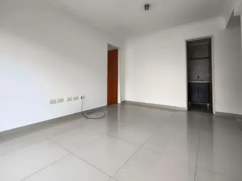 Departamento 2 amb. - Castelar Sur - Pje. Ada Elflein 2500