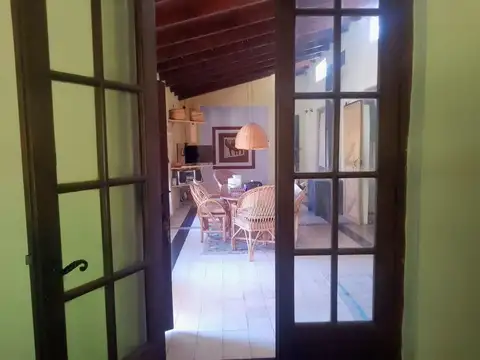 CASA EN VENTA PERMUTA 3 DORMITORIO ABASTO
