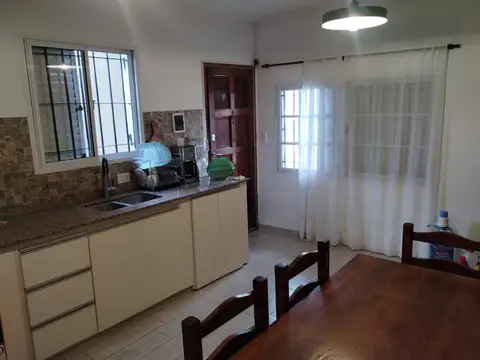 Departamento 3 amb planta baja con cochera