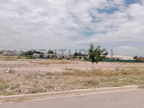 “Lote Premium de 500 m² con Orientación Oeste y Vista a la Cordillera – Barrio Privado La Quebrada –