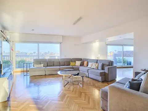 Venta Departamento 5 Ambientes Piso alto completo en La Isla, Recoleta