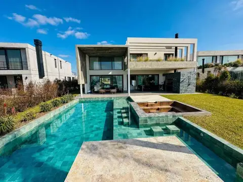 VENTA CASA 6 AMB MUELLE  AL LAGO BARRIO VIRAZON NORDELTA