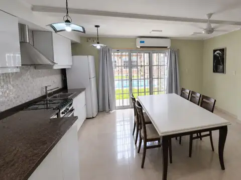 Casa en Venta en Santa Fe, USD 210.000