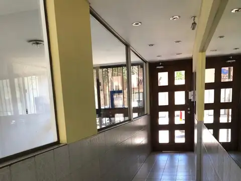 25 De Mayo 400, Piso 1