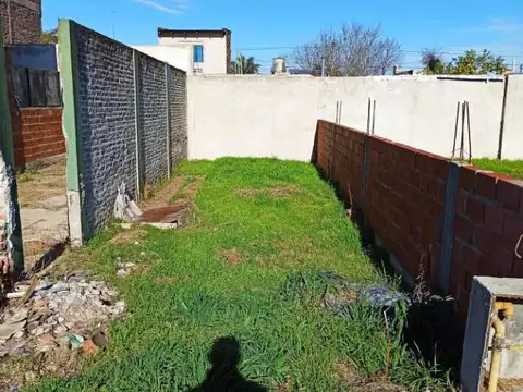 Terreno en Venta 14  mts Fondo