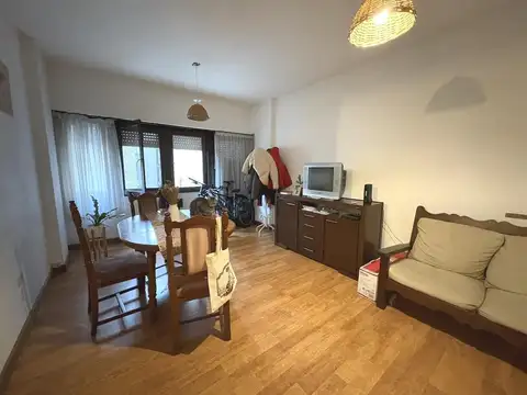 Departamento 5 ambientes con 1 baño