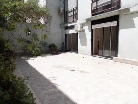 AUSTRIA 2600, Piso 1