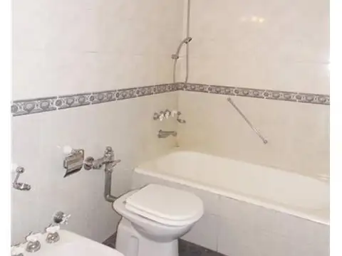 Departamento 5 ambientes con 3 baños