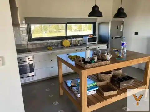 Casa en Venta al Este