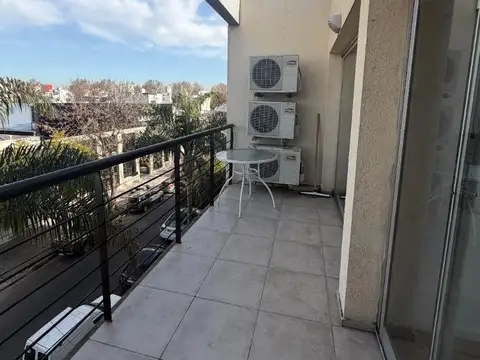 DEPARTAMENTO CON BALCON