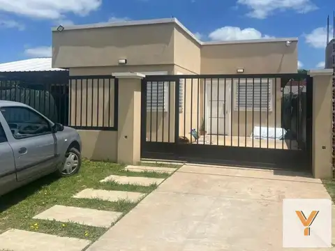 Casa en venta - 2 Dormitorios 1 Baño - 336Mts2 - Villa Elvira