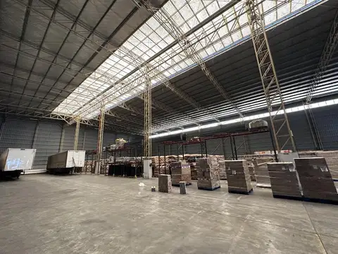 Deposito 4.000m², calle Estensoro, Loma Verde, Escobar.