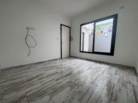 Depto Tipo Casa en Venta de 1 dormitorio