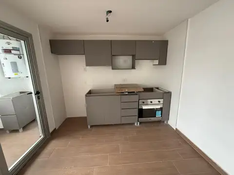 Departamento en Venta en Parque Chacabuco, USD 88.000