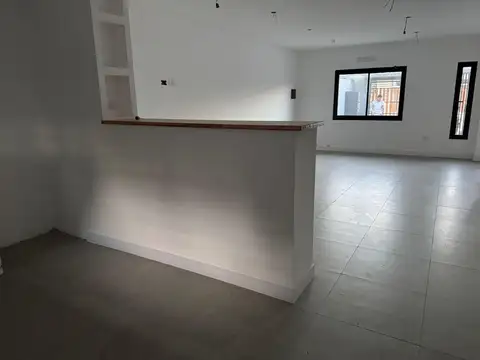 Depto Tipo Casa 3 ambientes con 1 baño