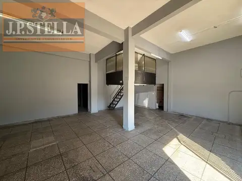 Local en Venta en Isidro Casanova, USD 450.000