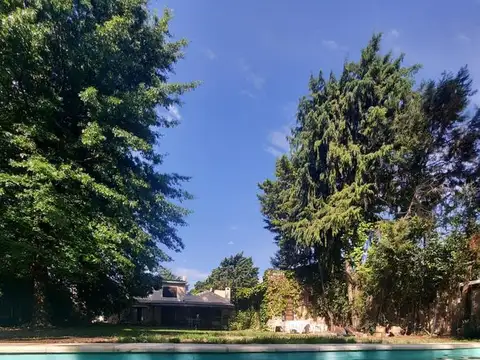 Casa en Venta en Los Mirasoles, USD 270.000