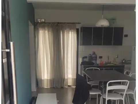 Depto Tipo Casa 2 ambientes con 1 baño