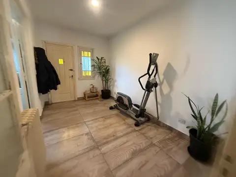 Casa 4 ambientes con garage y parque Z/San José