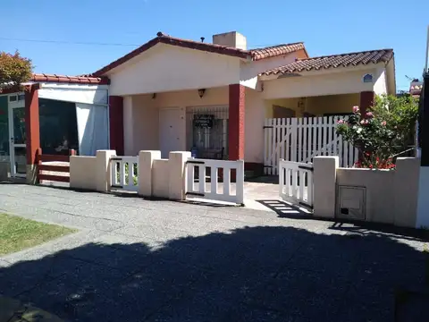 CHALET TRES AMBIENTES   DPTO. MONOAMBIENTE - EXCELENTE UBICACIÓN