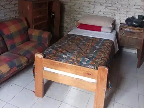 Casa 4 ambientes con 1 baño